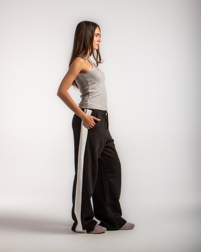 Asymmetric Ribbed Cutout Tank
